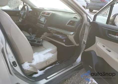 2015 Subaru Outback 2.5I Limited z USA, uszkodzony, nr VIN 4S4BSANC8F3331858